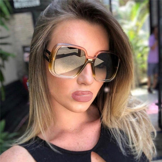 نظارة شمسية بإطار كبير مع نظارات شمسية ذات طابع شخصي متدرج